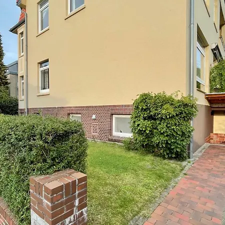 Ruhiges Retreat Souterrain-apartment Werbach Nahe Pferdemarkt W31 Apartment