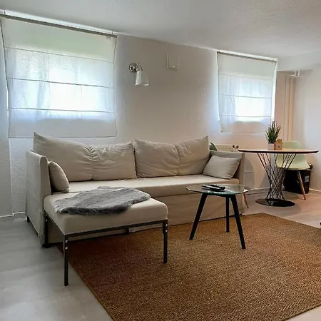 Ruhiges Retreat Souterrain-apartment Werbach Nahe Pferdemarkt W31 Apartment *
