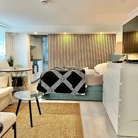 Ruhiges Retreat Souterrain-apartment Werbach Nahe Pferdemarkt W31 *