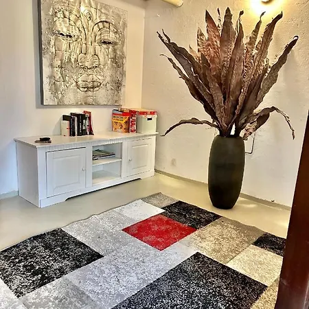 Apartment Ruhiges Retreat Souterrain-apartment Werbach Nahe Pferdemarkt W31 *